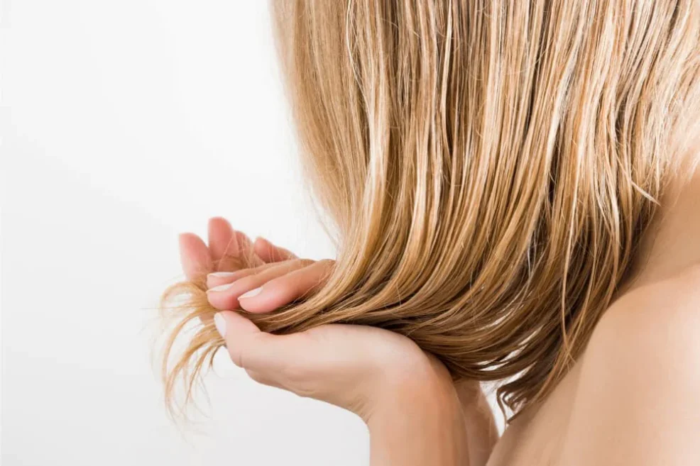 Laminowanie włosów w domu – jak je poprawnie wykonać?