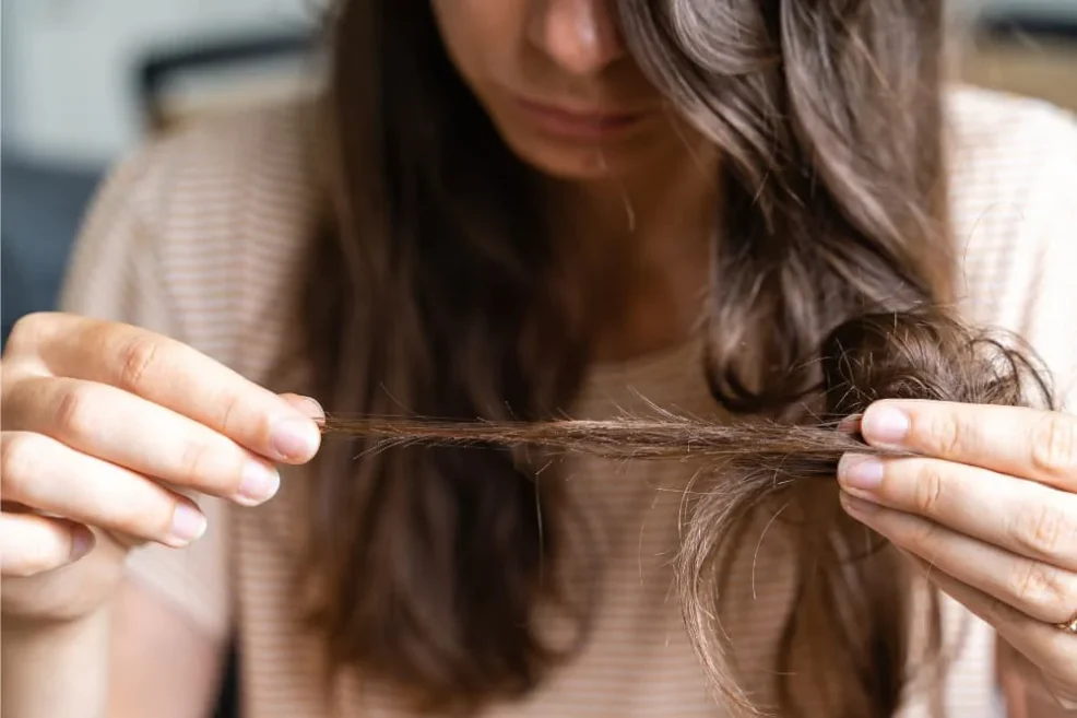 Kołtuny we włosach – jak sobie z nimi poradzić?