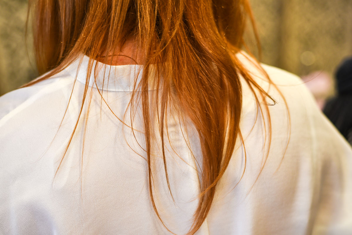 Cinnamon hair – korzenny odcień który pasuje prawie każdemu
